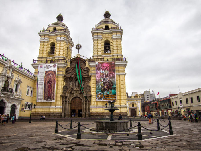 Tag 11 - Stadtbesichtigung Lima, Weiterfahrt nach Pisco